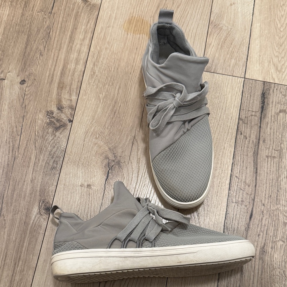 Steve Madden Lancer Sneakers